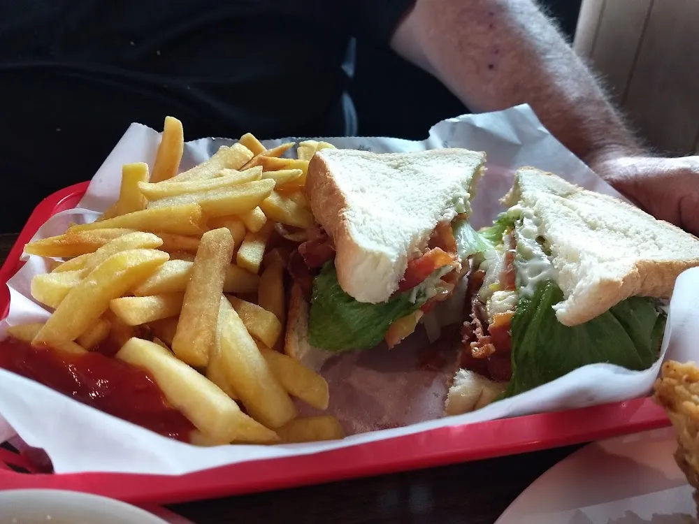blt w Fried Egg and Fries