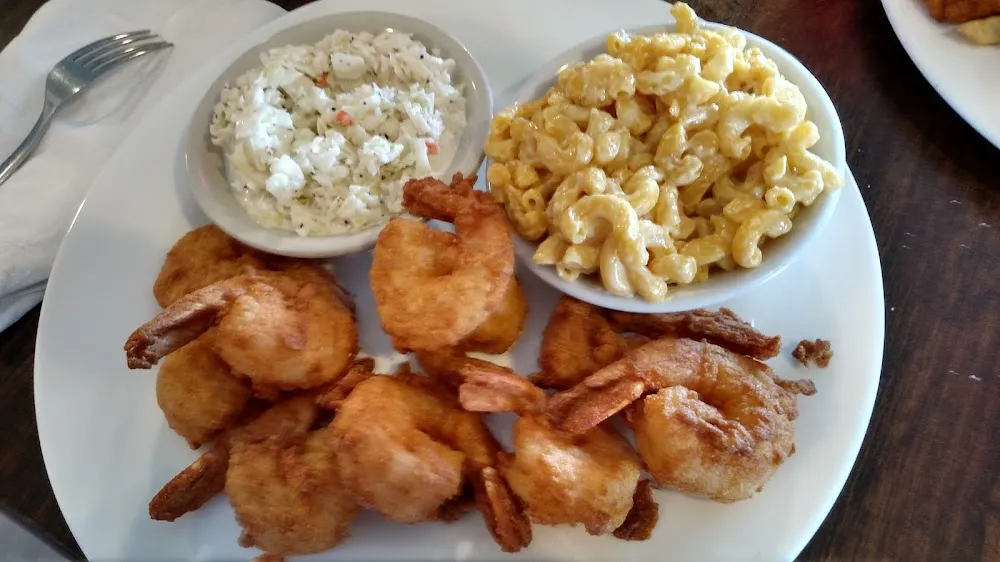 Fried Shrimp w Coleslaw & Mac N Cheese